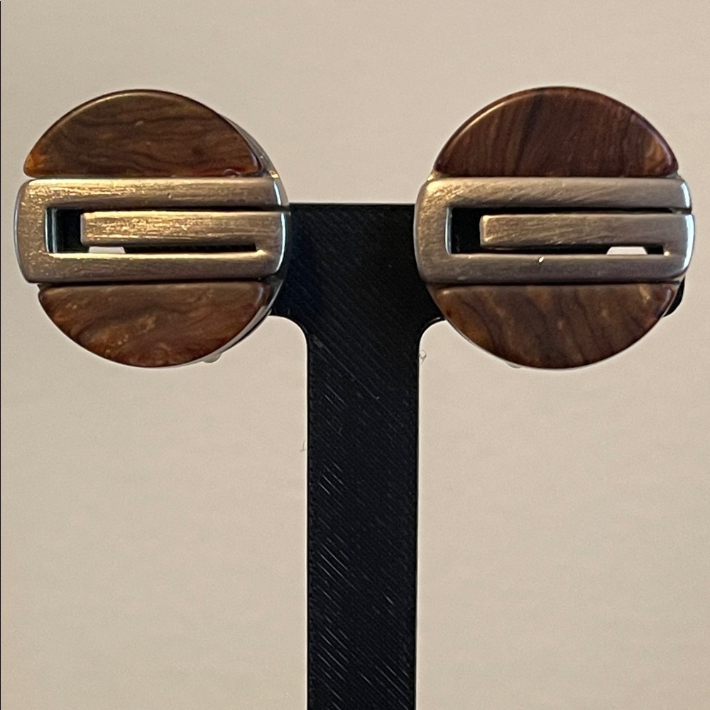 Vintage Givenchy Modernist Rosewood & Silver-Tone Clip-on Earrings - Picture 5 of 8